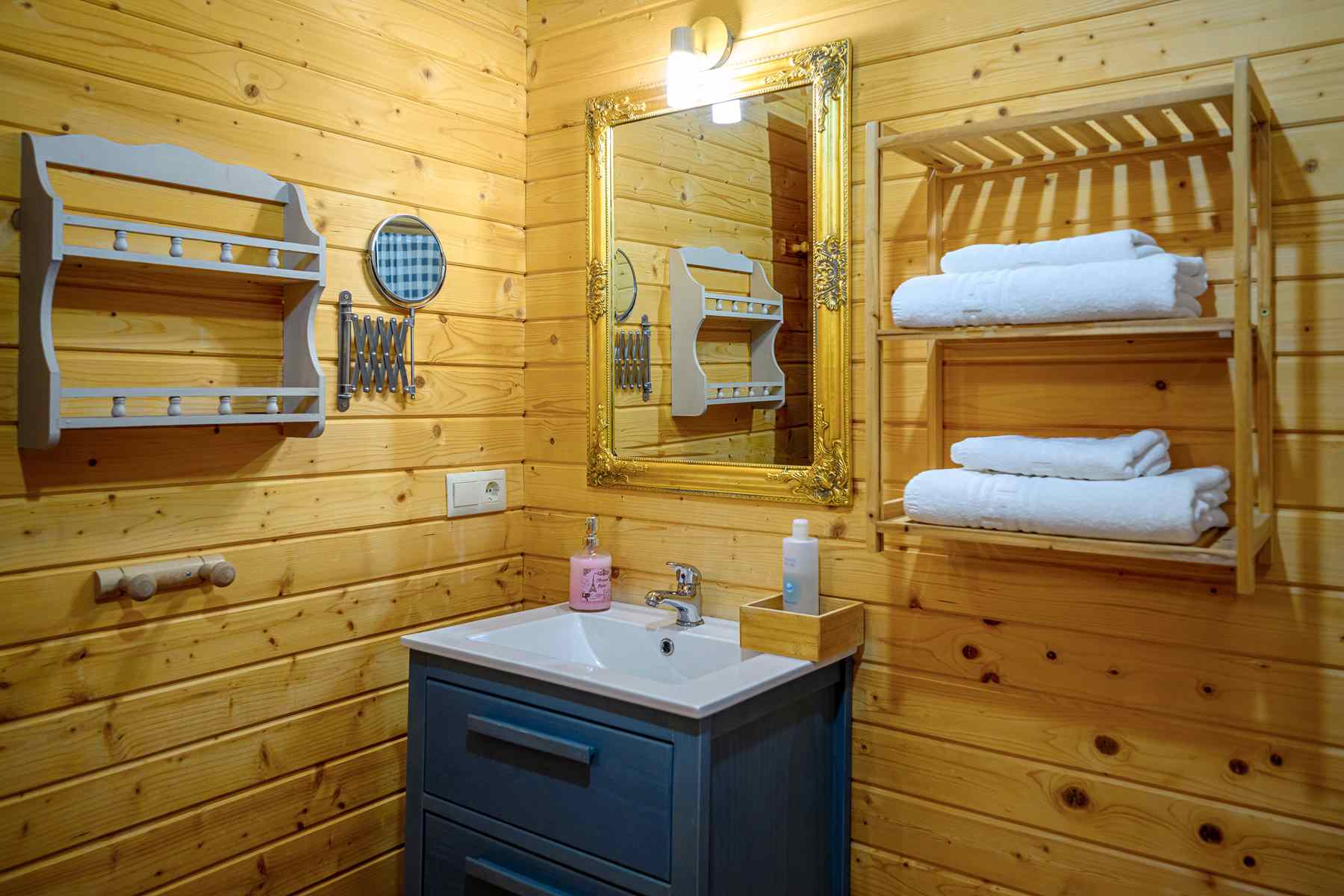 Baño casa rural madera tipo Bungalow